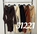 51211-51221-Jm – Damenmantel mit Bindegürtel und flauschigem Kragen